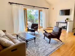 Union Avenue living room